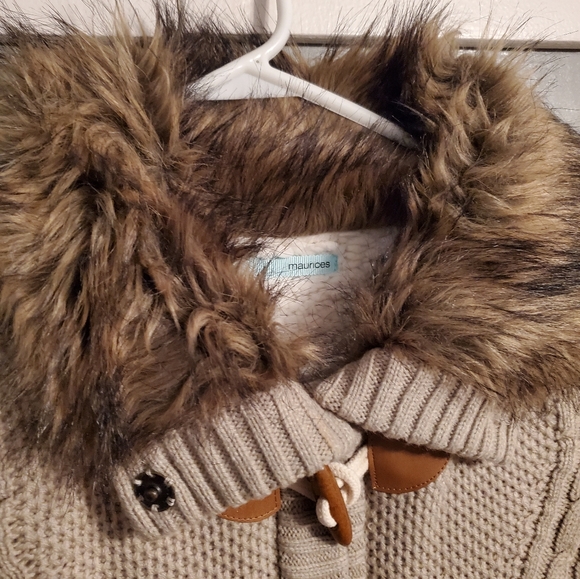 Maurices Sweater Vest With Faux Fur Collar - Picture 3 of 9